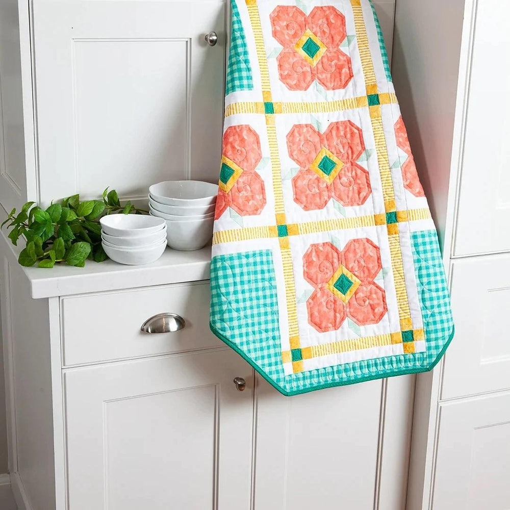Riley_Blake_Summer_Garden_Table_Topper_Pre-Order_1800x1800_e6ac7482-5a0a-43d6-959a-a743b3ea336c.jpg